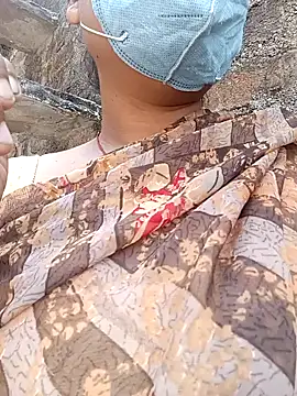 Snapshot of Lattika-Bhabhi chatting on 5, 2, 2025 Lattika-Bhabhi online show from 5, 2, 2025