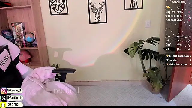 Redlu 1 online show from 14, 2, 2025