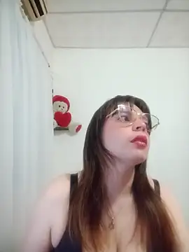 Snapshot of lorenitabella chatting on 14, 7, 2026 lorenitabella online show from 14, 7, 2026