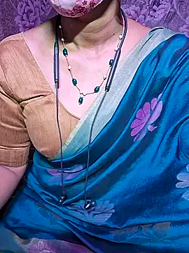 Snapshot of XBHUUME chatting on 7, 2, 2025 XBHUUME online show from 7, 2, 2025