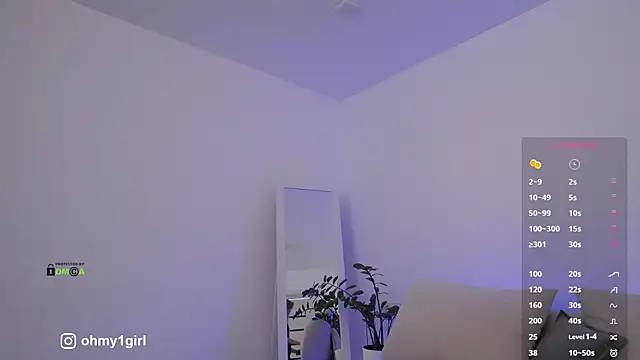 Snapshot of Fallinlove1 chatting on 16, 11, 2025 Fallinlove1 online show from 16, 11, 2025