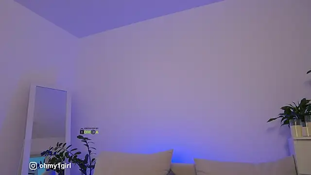 Snapshot of Fallinlove1 chatting on 21, 11, 2025 Fallinlove1 online show from 21, 11, 2025