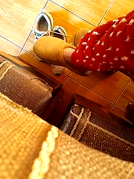 feet toes online show from 24, 2, 2025