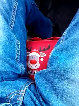 feet toes online show from 8, 3, 2025