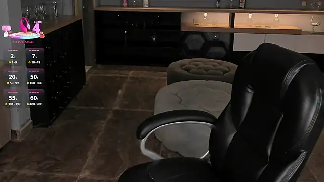 MadelineFox online show from 10, 4, 2026