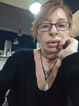 Snapshot of FrozenWaffle chatting on 17, 6, 2026 FrozenWaffle online show from 17, 6, 2026