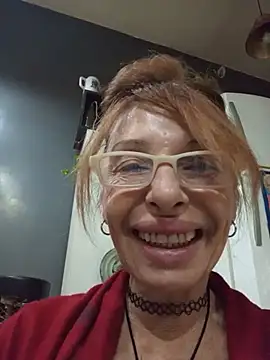 Snapshot of FrozenWaffle chatting on 4, 7, 2026 FrozenWaffle online show from 4, 7, 2026