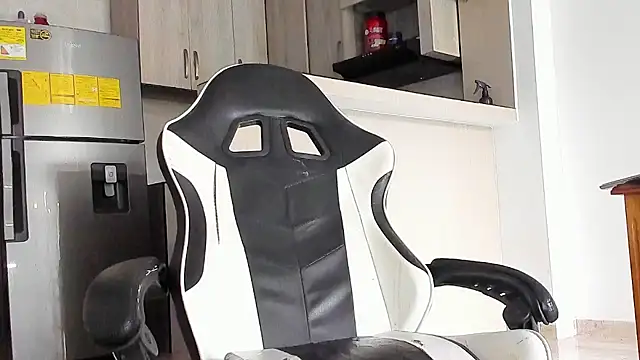 YeremiBrowm online show from 24, 2, 2026