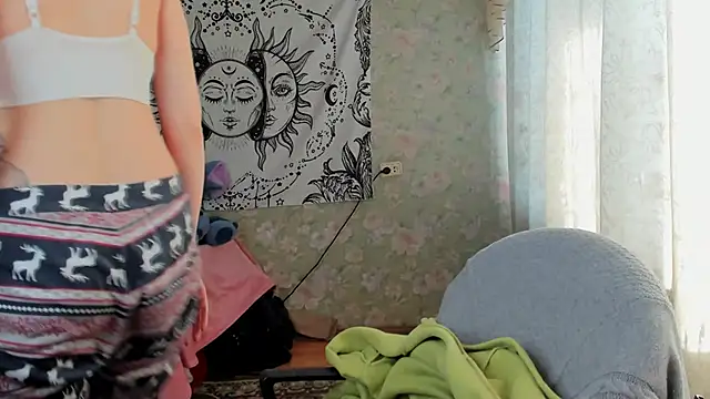 Cutie Adelia online show from 16, 3, 2025