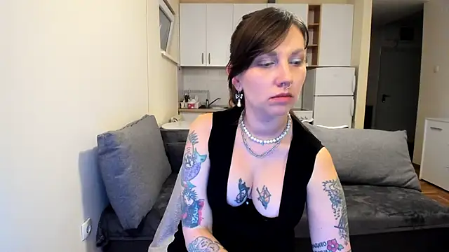 StacyTigerr online show from 11, 3, 2025