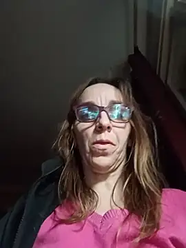 Dettybitch40 online show from 4, 2, 2026