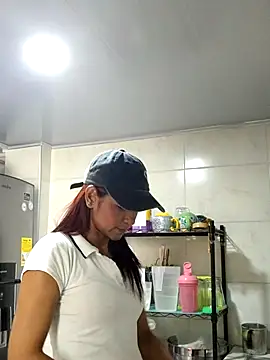 HannaPetit online show from 17, 9, 2025