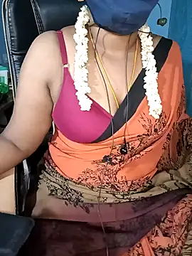Snapshot of Tamil-hotwife chatting on 23, 1, 2025 Tamil-hotwife online show from 23, 1, 2025
