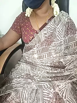 Snapshot of Tamil-hotwife chatting on 5, 3, 2025 Tamil-hotwife online show from 5, 3, 2025