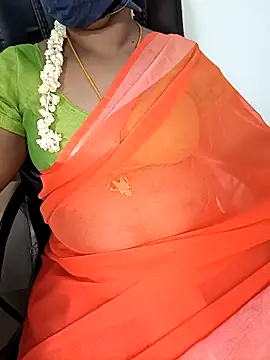 Snapshot of Tamil-hotwife chatting on 6, 3, 2025 Tamil-hotwife online show from 6, 3, 2025