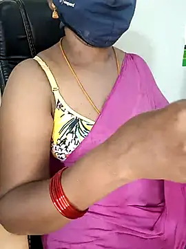 Snapshot of Tamil-hotwife chatting on 12, 3, 2025 Tamil-hotwife online show from 12, 3, 2025