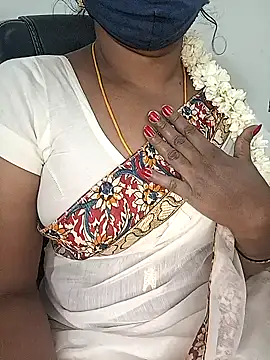 Snapshot of Tamil-hotwife chatting on 20, 9, 2025 Tamil-hotwife online show from 20, 9, 2025