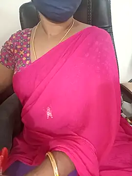 Snapshot of Tamil-hotwife chatting on 6, 10, 2025 Tamil-hotwife online show from 6, 10, 2025
