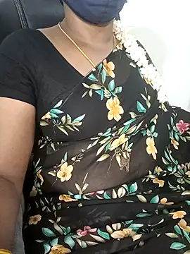 Snapshot of Tamil-hotwife chatting on 11, 10, 2025 Tamil-hotwife online show from 11, 10, 2025