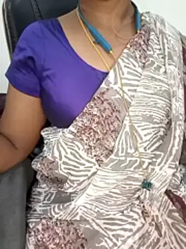 Snapshot of Tamil-hotwife chatting on 15, 6, 2026 Tamil-hotwife online show from 15, 6, 2026