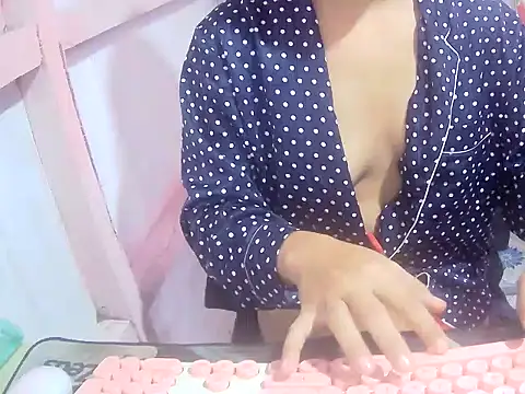 WildAss 18 online show from 18, 2, 2025