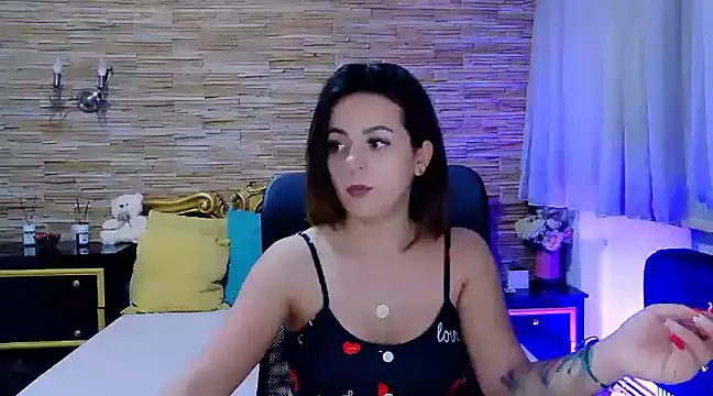 PlayfulElla online show from 4, 2, 2025