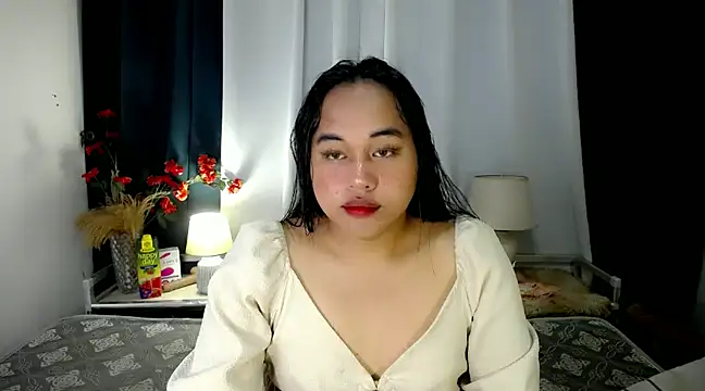 Snapshot of bettina_love chatting on 14, 12, 2024 bettina love online show from 14, 12, 2024