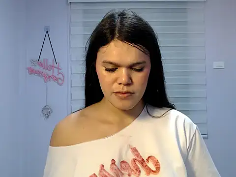 Snapshot of Miss_Ivanawolf chatting on 10, 5, 2026 Miss Ivanawolf online show from 10, 5, 2026