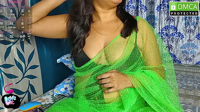 Strip---Queen online show from 29, 12, 2024