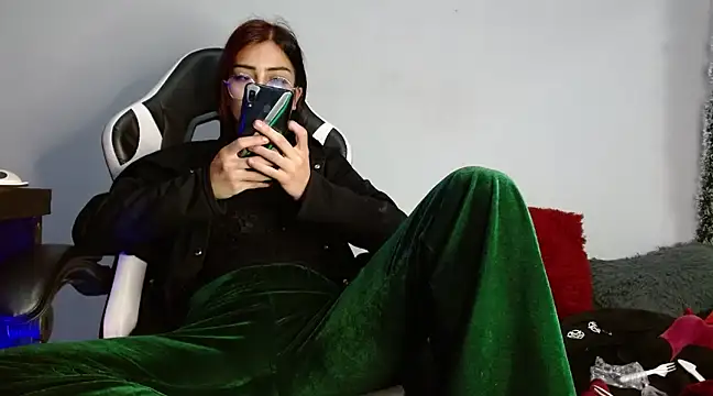 Snapshot of Ardat_Lili69 chatting on 19, 12, 2024 Ardat Lili69 online show from 19, 12, 2024