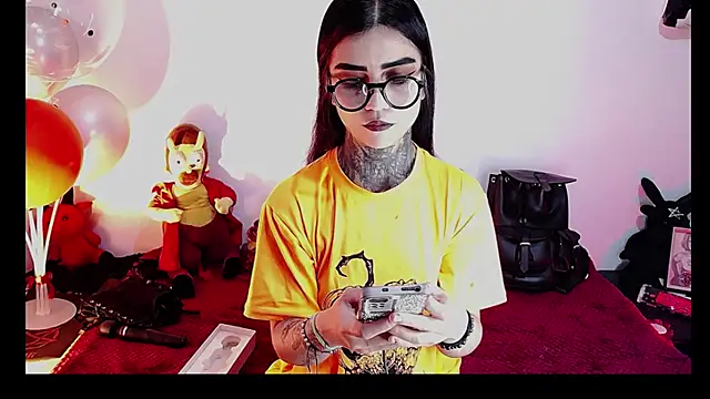Snapshot of Ardat_Lili69 chatting on 24, 6, 2026 Ardat Lili69 online show from 24, 6, 2026