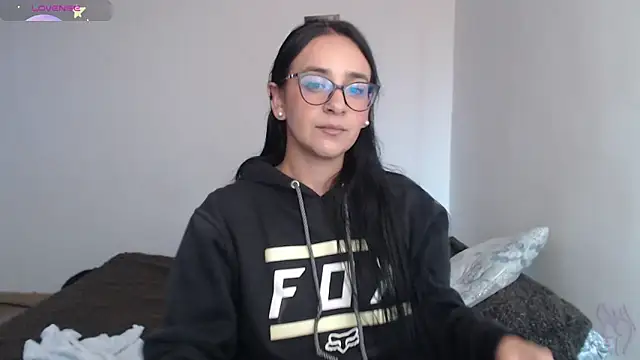 Snapshot of party2col chatting on 5, 3, 2026 party2col online show from 5, 3, 2026