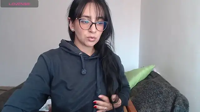 Snapshot of party2col chatting on 19, 3, 2026 party2col online show from 19, 3, 2026