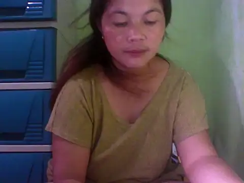 Snapshot of big_tits24 chatting on 28, 10, 2025 big tits24 online show from 28, 10, 2025