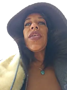 Goldenlace online show from 24, 11, 2025