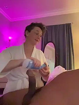 Snapshot of Vivian_MayXxX chatting on 26, 10, 2025 Vivian MayXxX online show from 26, 10, 2025