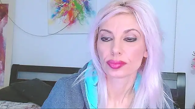 HoneyLara online show from 19, 2, 2025