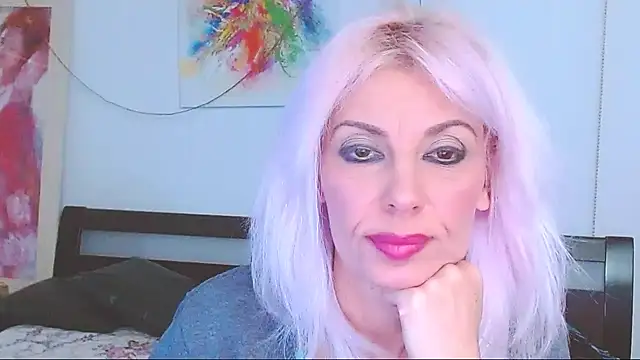 HoneyLara online show from 19, 2, 2025