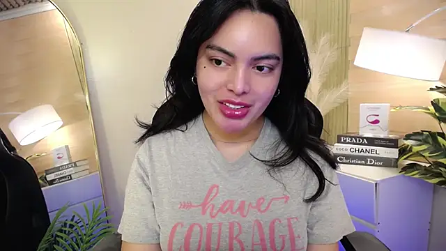 HotstuffCherrySummer online show from 14, 1, 2025