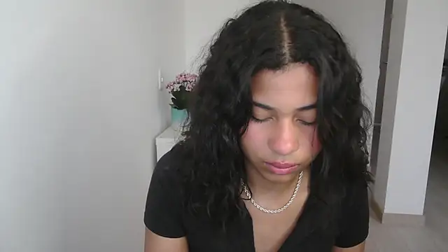 dark enchantress  online show from 21, 12, 2024