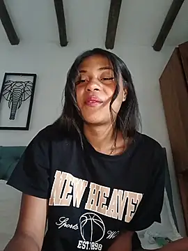 dark enchantress  online show from 8, 10, 2025