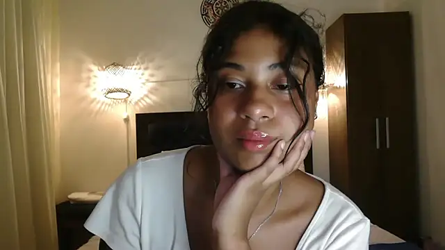 Snapshot of dark_enchantress_ chatting on 28, 3, 2026 dark enchantress online show from 28, 3, 2026