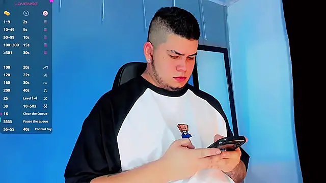 Thomas chubbyxhot online show from 4, 1, 2025