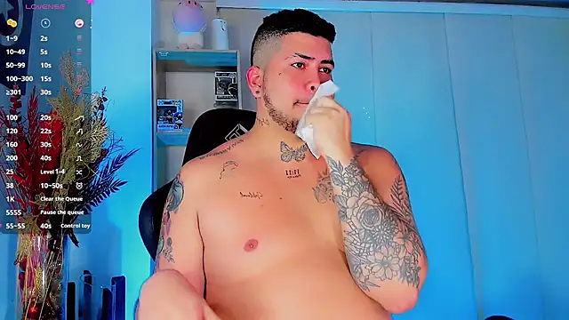 Thomas chubbyxhot online show from 11, 2, 2025