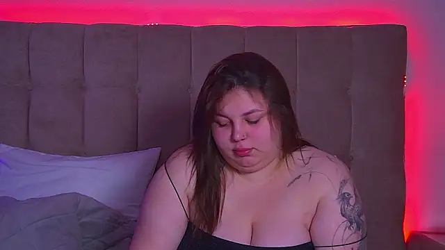 Snapshot of LillianKim chatting on 7, 2, 2025 LillianKim online show from 7, 2, 2025