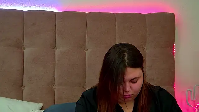 Snapshot of LillianKim chatting on 22, 10, 2025 LillianKim online show from 22, 10, 2025