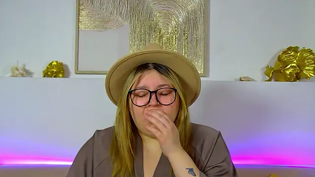 Snapshot of LillianKim chatting on 23, 2, 2026 LillianKim online show from 23, 2, 2026