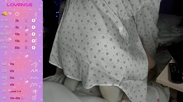 Snapshot of 92yourbitch922 chatting on 2, 6, 2026 92yourbitch922 online show from 2, 6, 2026