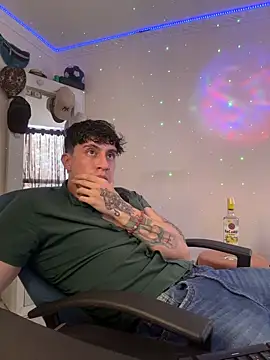 strongboy  online show from 13, 12, 2025