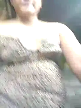 Sexiest quen online show from 5, 3, 2025